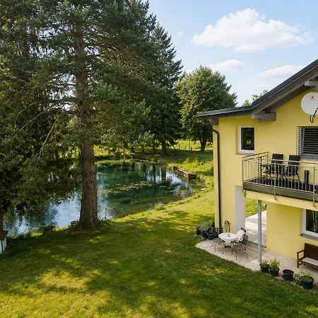 In Suedkaernten Bergblick, Fischteich & Naturidylle By Fewo-plan Hof (Volkermarkt)